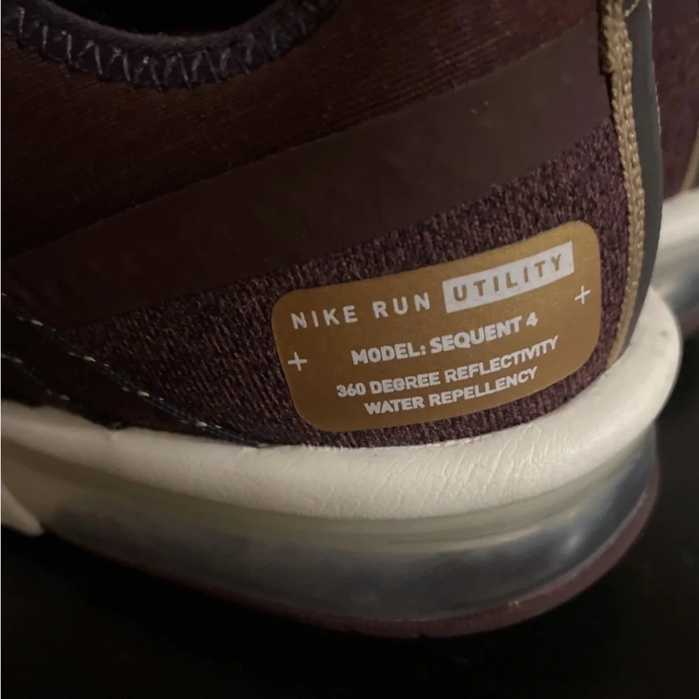 NIKE AIR MAX SEQUENT 4 UTILITY Burgundy Crush Women's Size 8